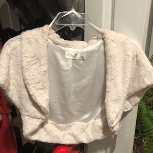 NEW Off white faux fur shawl / cropped jacket